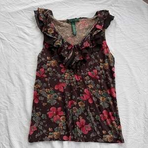 Vintage Lauren Ralph Lauren floral blouse with ruffle neckline